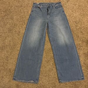 American Eagle Outfitters High-Rise Baggy Wide Leg Jeans